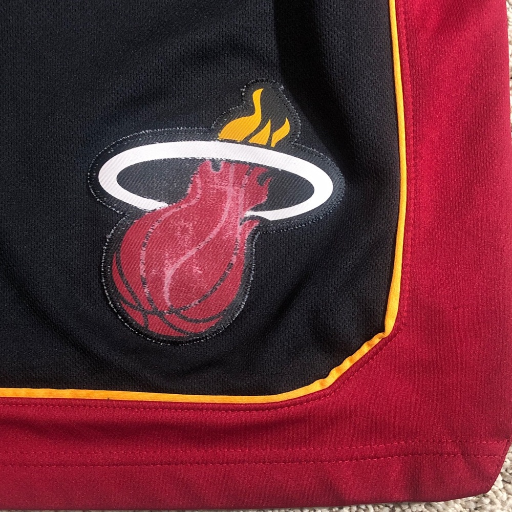 Adidas Men’s Vintage Miami Heat NBA Swingman Basketball Shorts, Size XXL - Picture 4 of 7